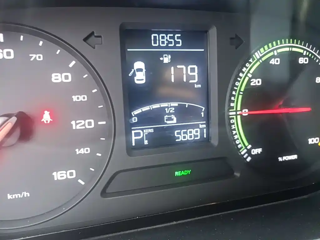 Roewe Clever — миниатюра 12