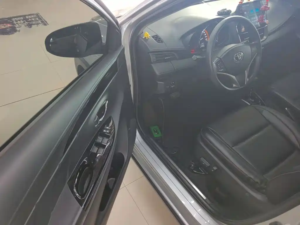 Toyota Yaris L — миниатюра 16