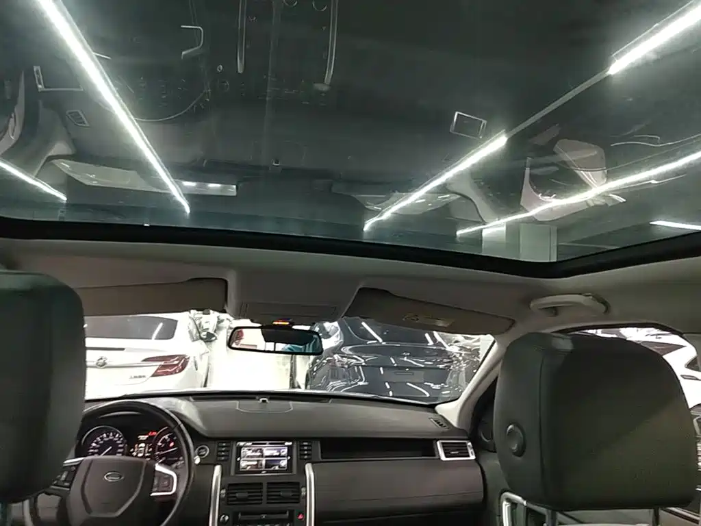 Land Rover Discovery Sport — миниатюра 18