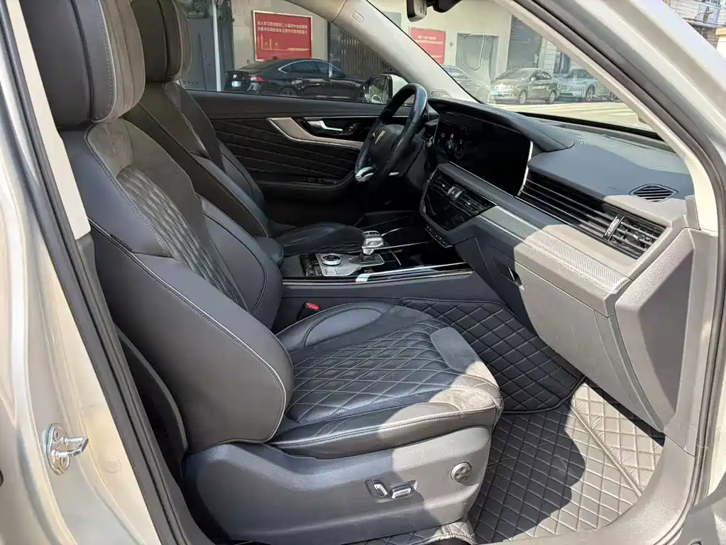 Hongqi Hongqi HS5 — миниатюра 9