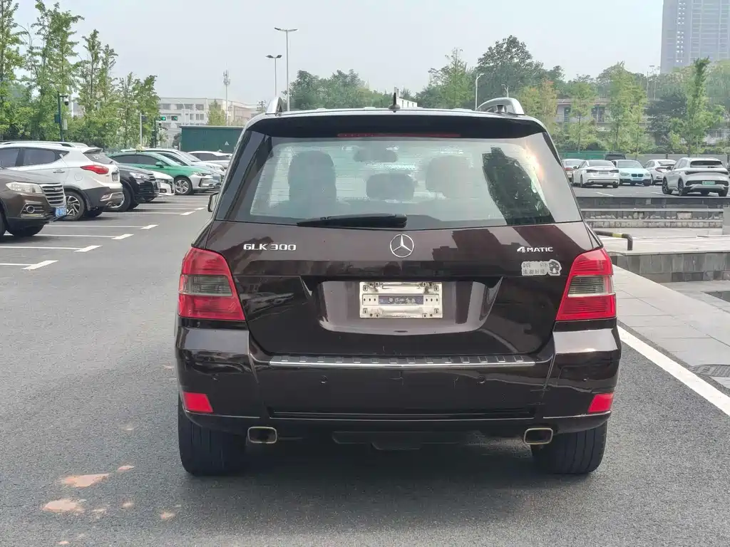 Mercedes-Benz GLK-Class (Import) — миниатюра 8