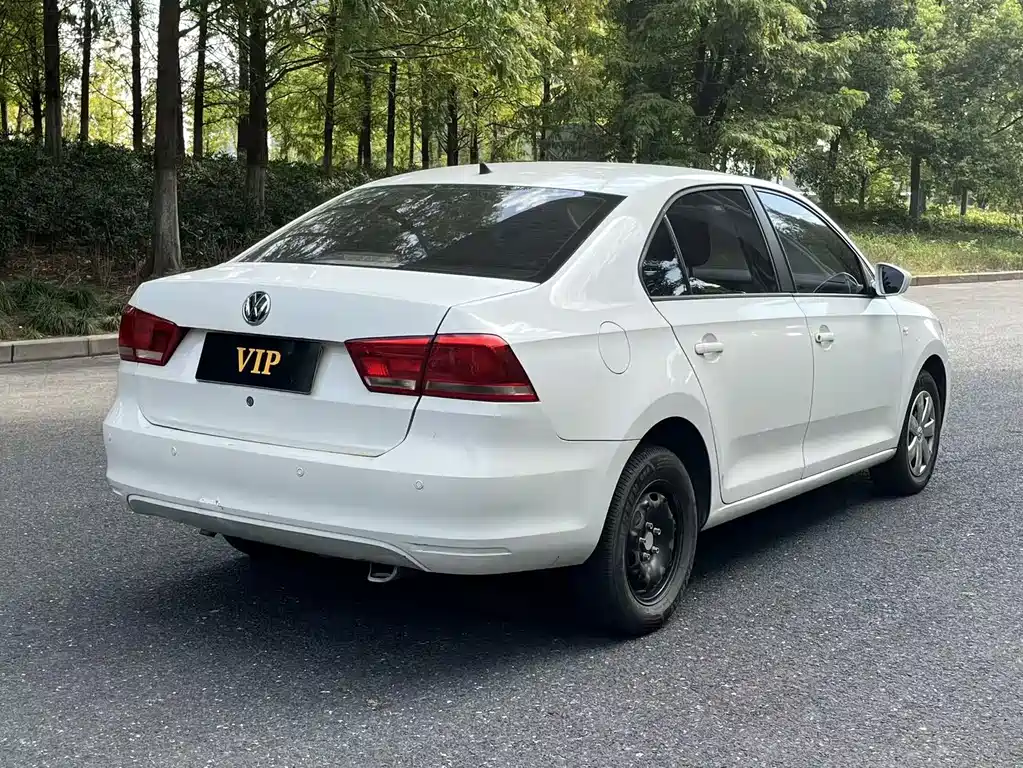 Volkswagen Santana — миниатюра 8