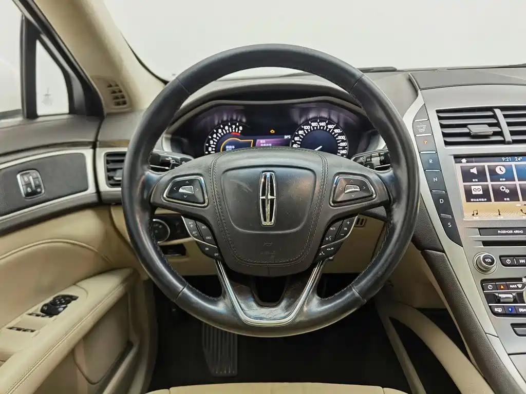 Lincoln MKZ — миниатюра 11