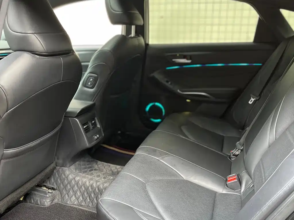 Toyota Avalon — миниатюра 5