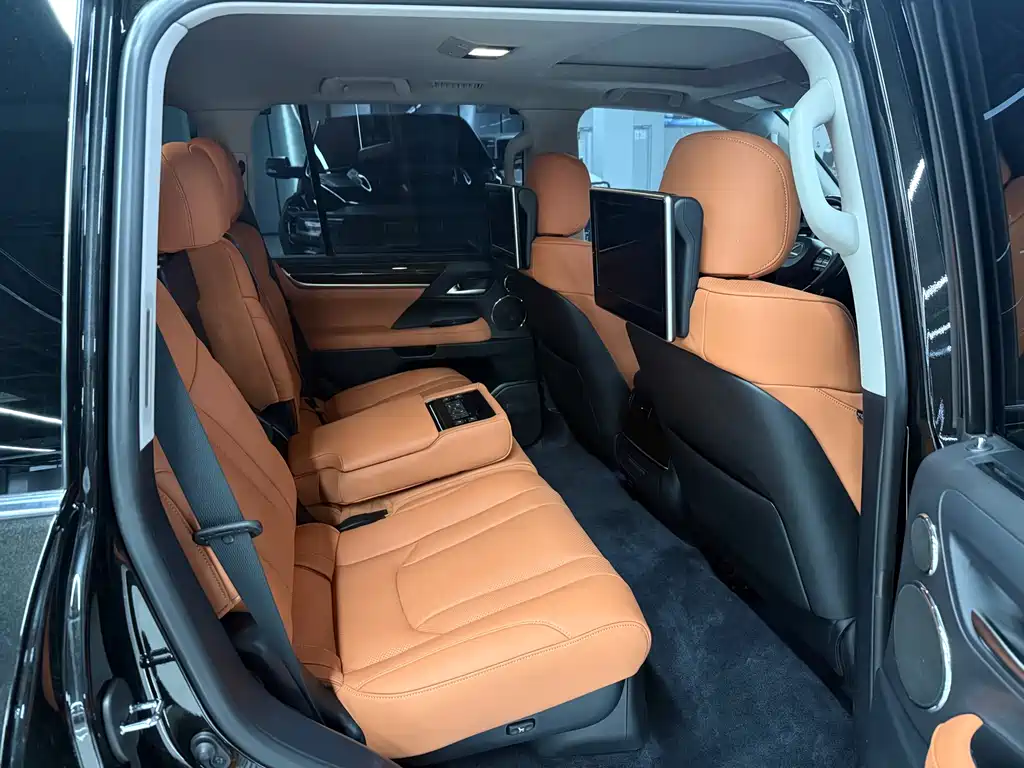 Lexus LX 2017 570 Luxury