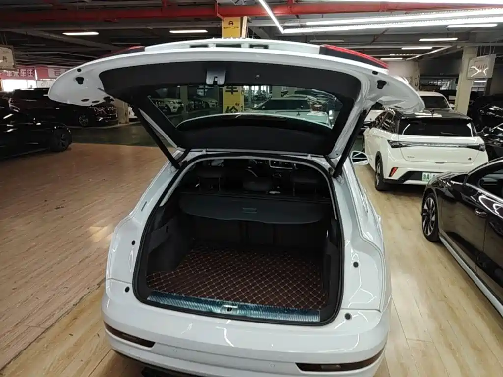 Audi Q3 — миниатюра 19