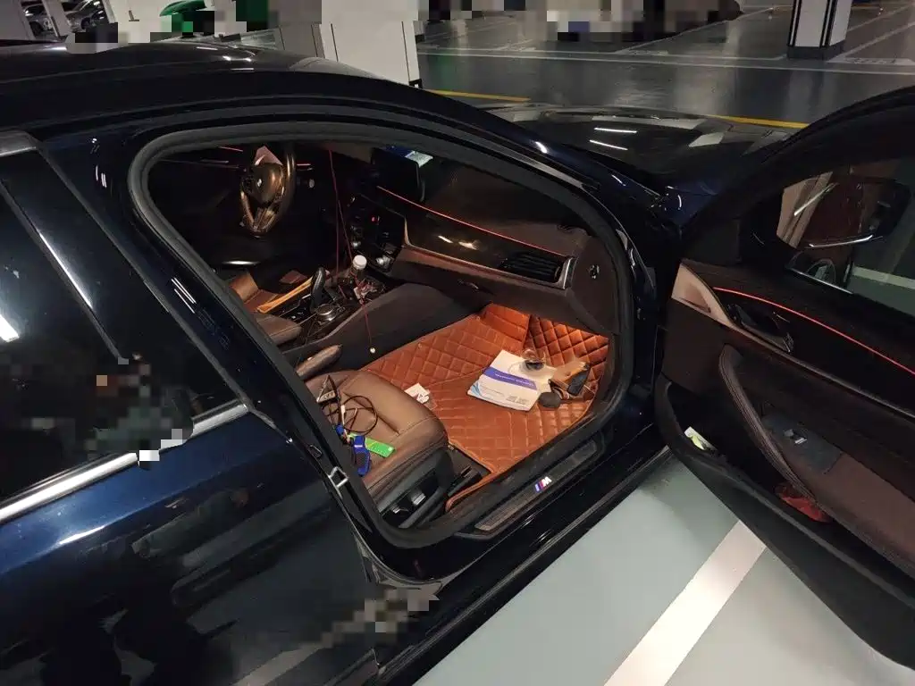 BMW 5 Series — миниатюра 20