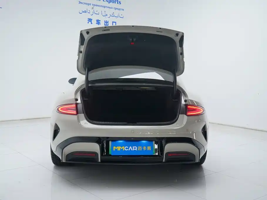 Xiaomi SU7 — миниатюра 9