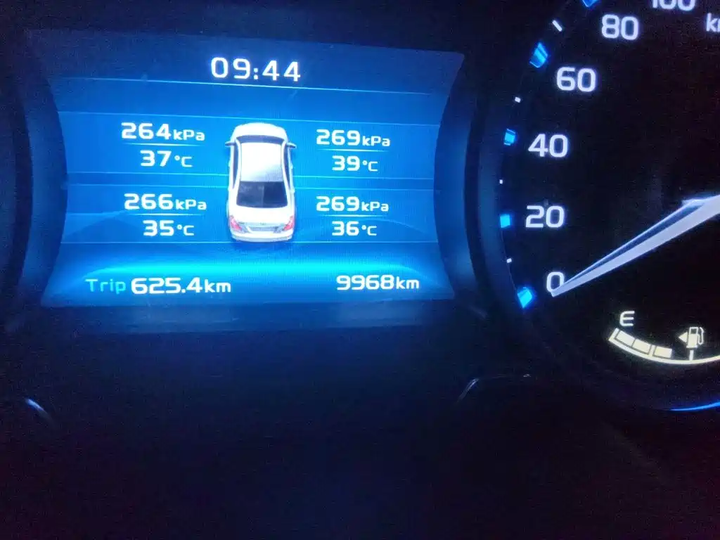 Geely Emgrand — миниатюра 8