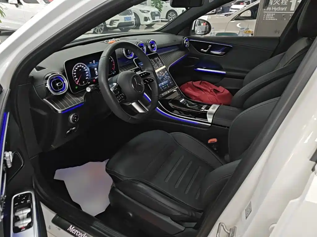 Mercedes-Benz C-Class — миниатюра 15