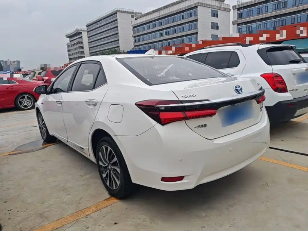 Toyota Corolla — миниатюра 5