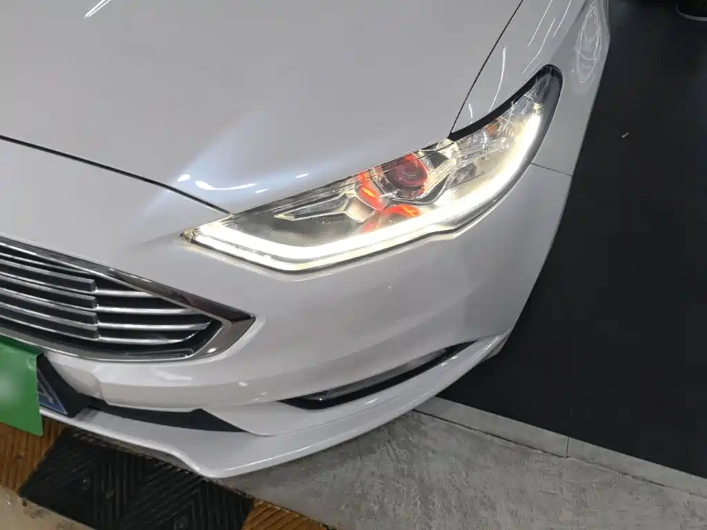 Ford Mondeo — миниатюра 24
