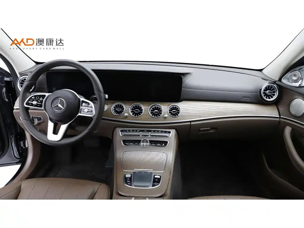 Mercedes-Benz E-Class — миниатюра 5