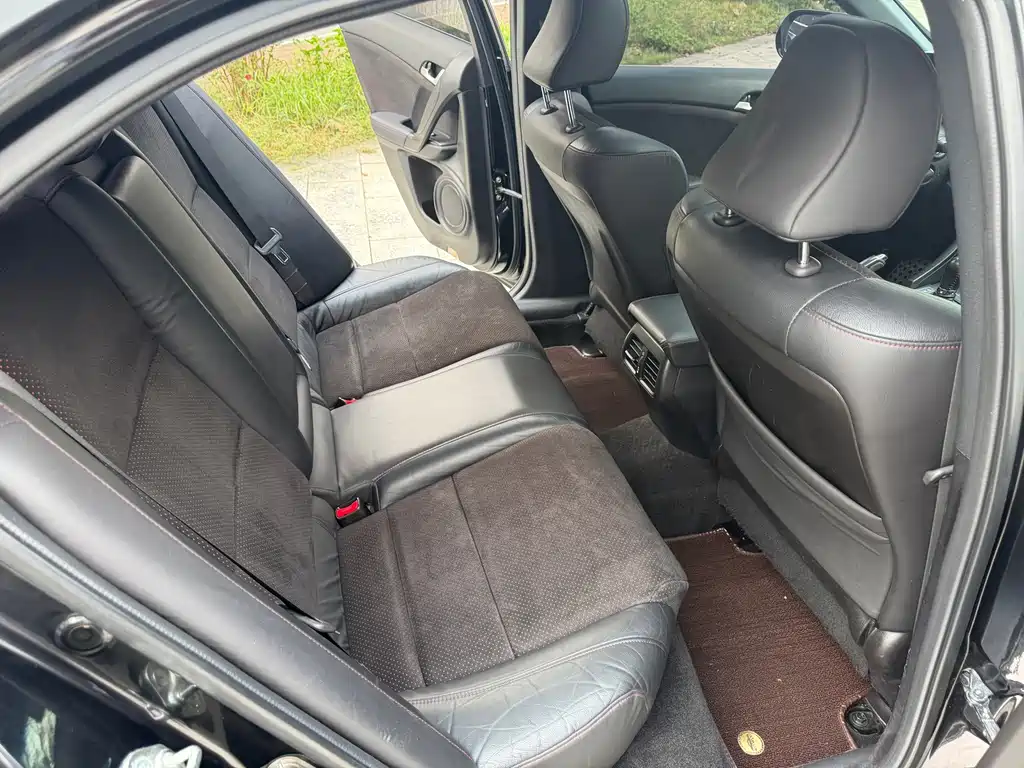Honda Spirior — миниатюра 6
