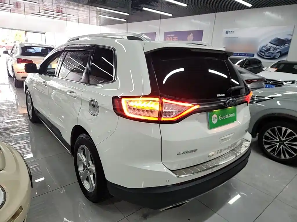 Ford Edge — миниатюра 5
