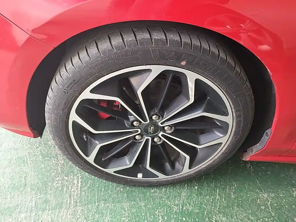 Ford Focus — миниатюра 23