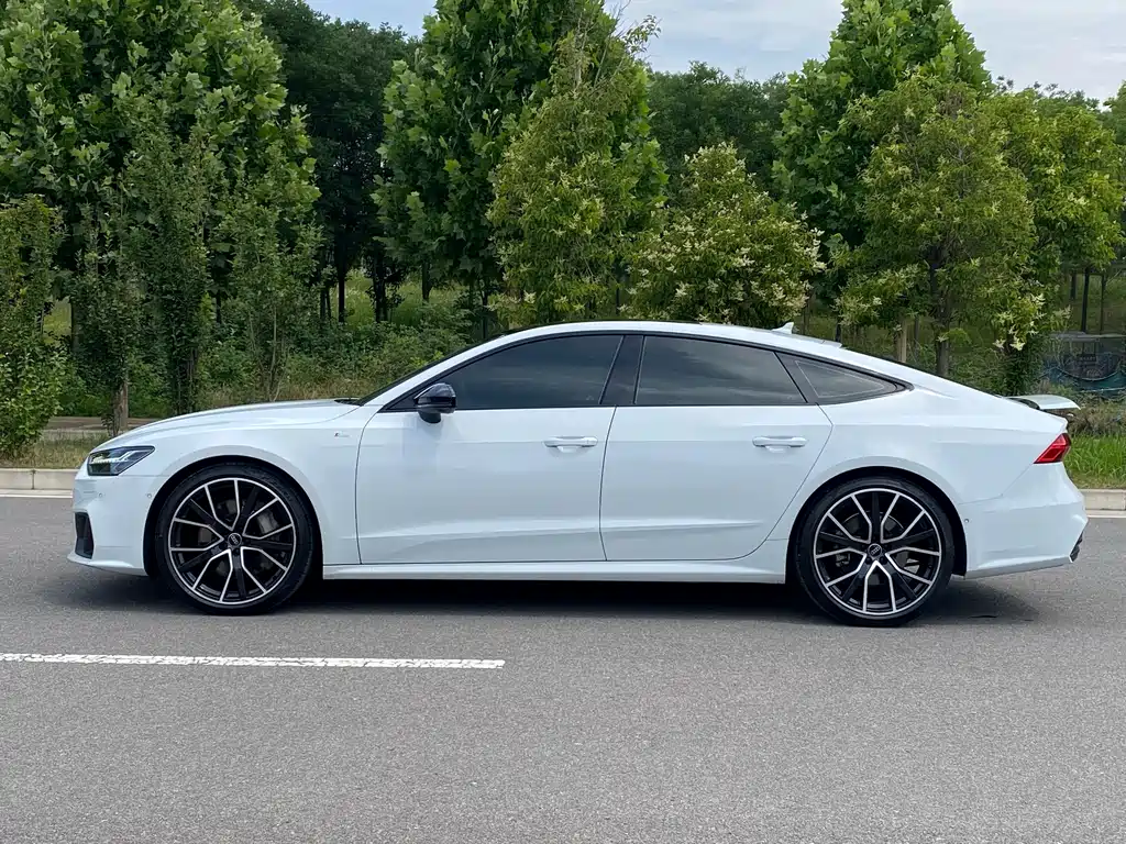 Audi A7 2023 55 TFSI quattro Premium