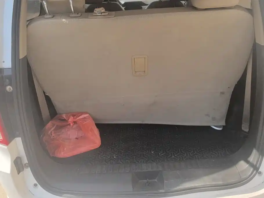 Wuling Hongguang — миниатюра 4