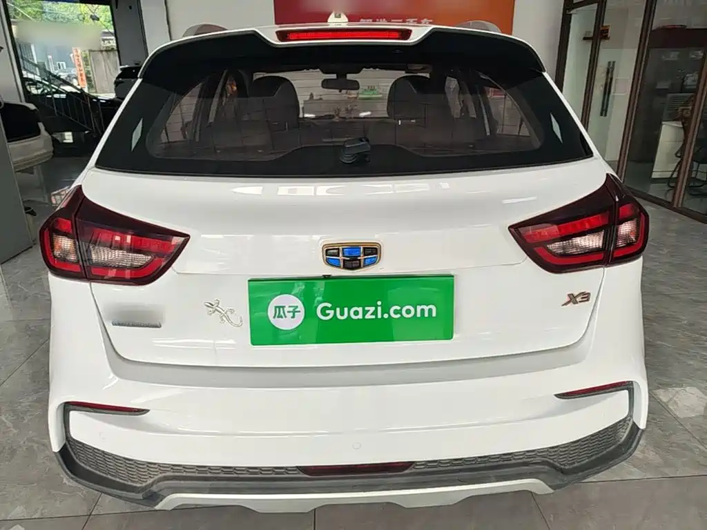 Geely Vision X3 — миниатюра 4