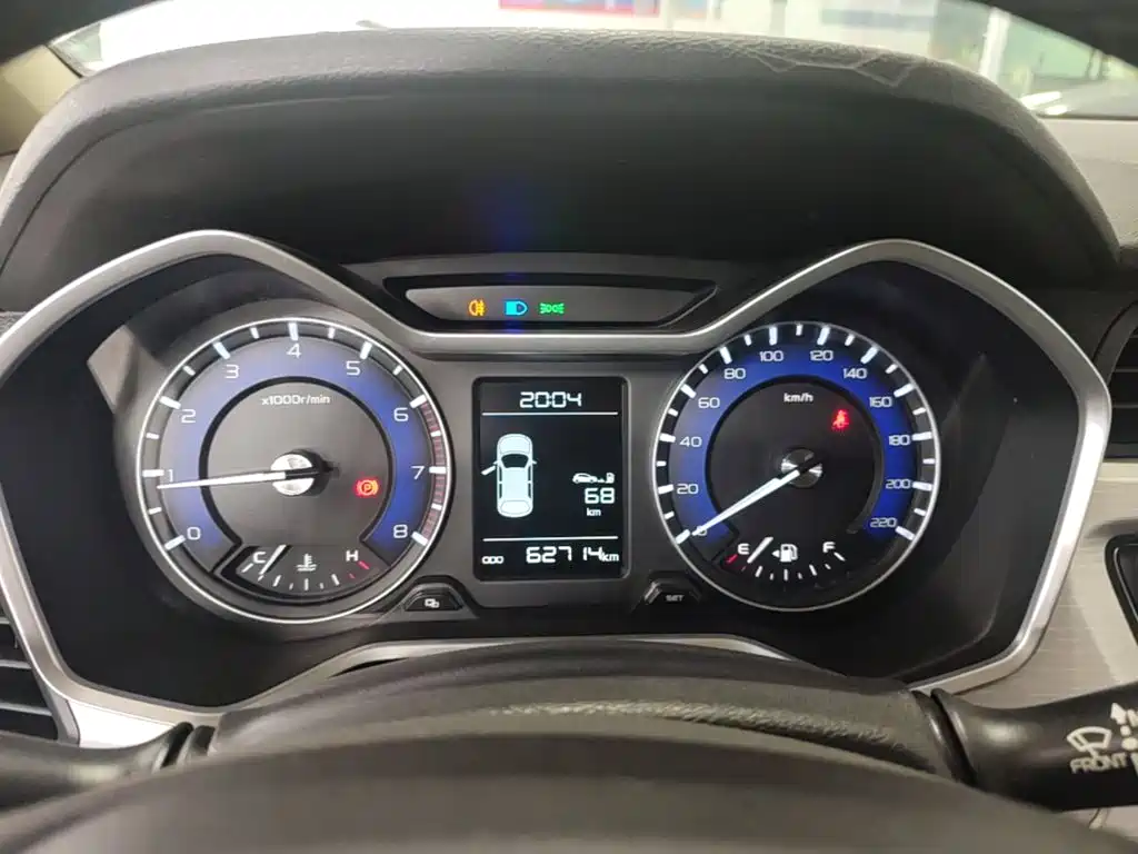 Geely Vision X3 — миниатюра 12