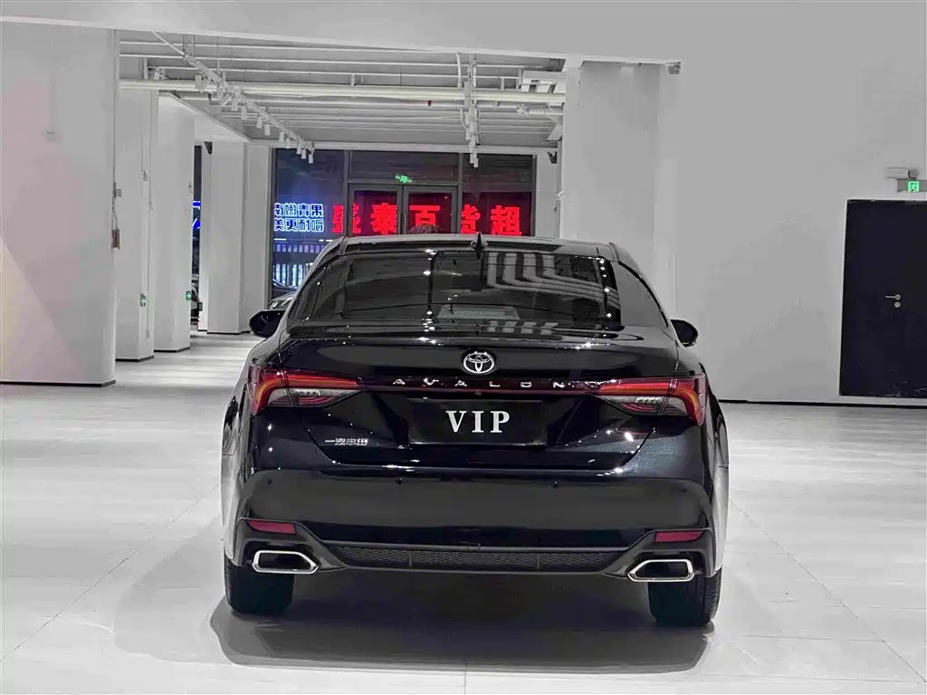 Toyota Avalon — миниатюра 8