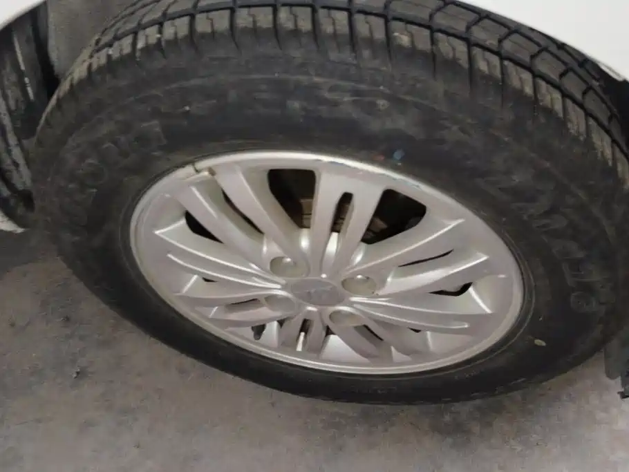 Kia Huanchi — миниатюра 6