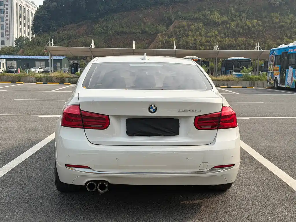 BMW 3 Series — миниатюра 14