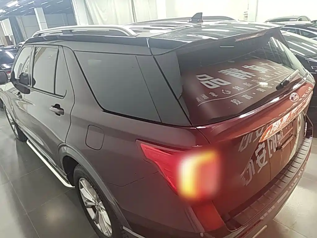 Ford Explorer — миниатюра 5