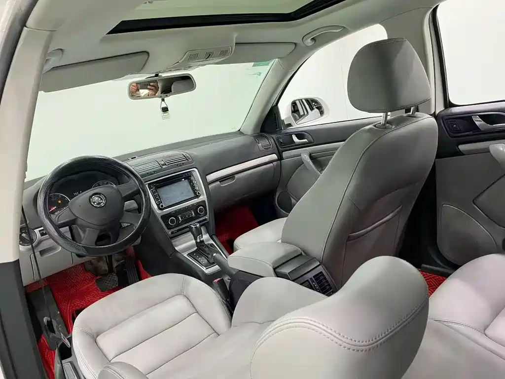 Skoda Octavia — миниатюра 6