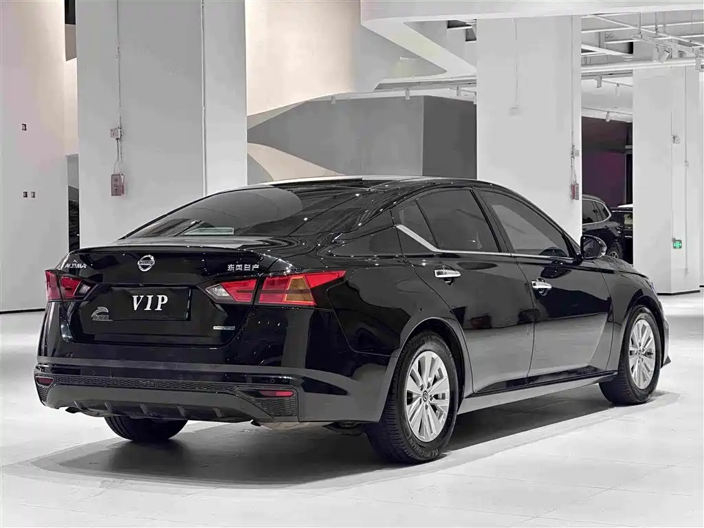 Nissan Teana — миниатюра 9