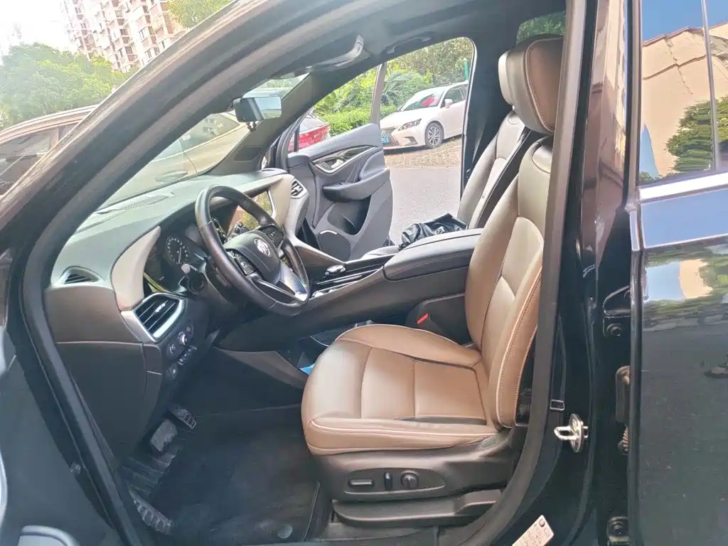 Buick Enclave — миниатюра 8