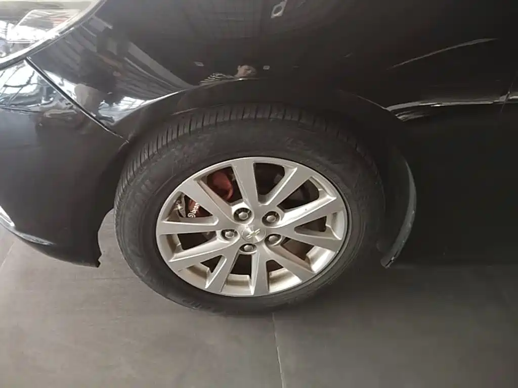 Chevrolet Malibu — миниатюра 23