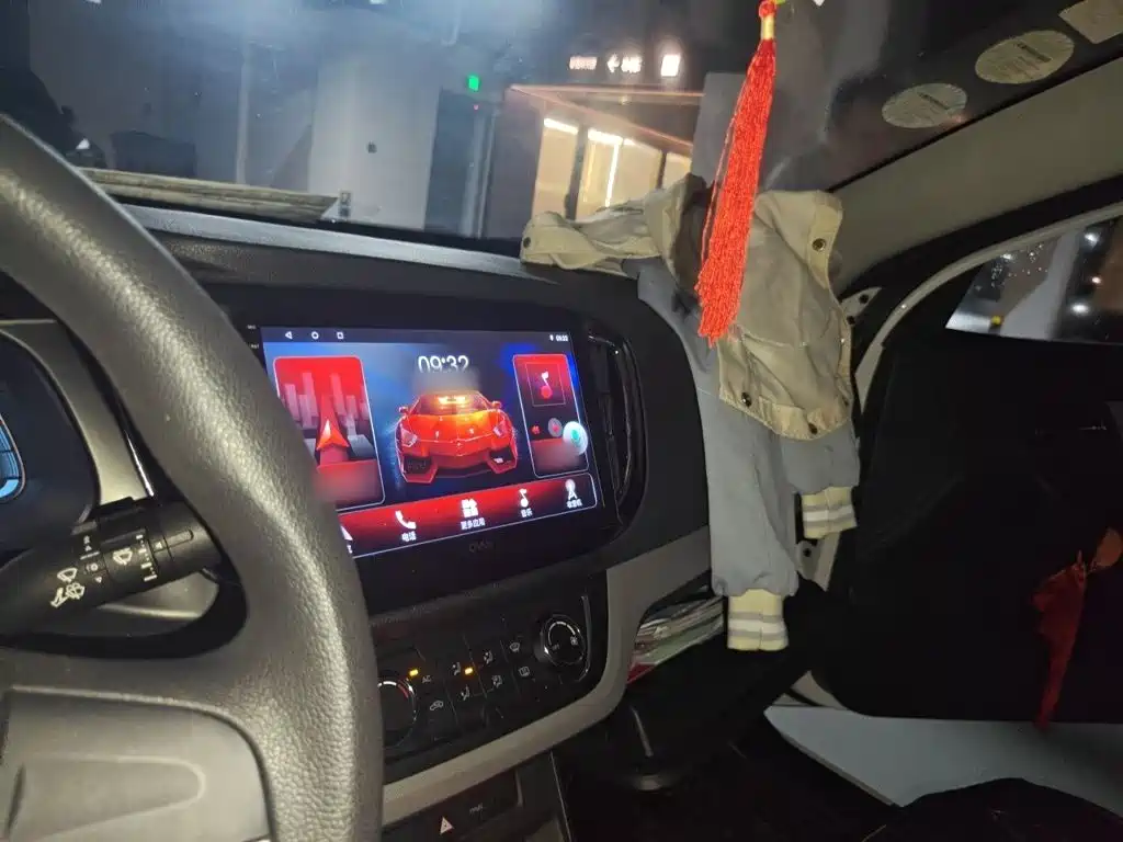 Roewe 360 — миниатюра 6