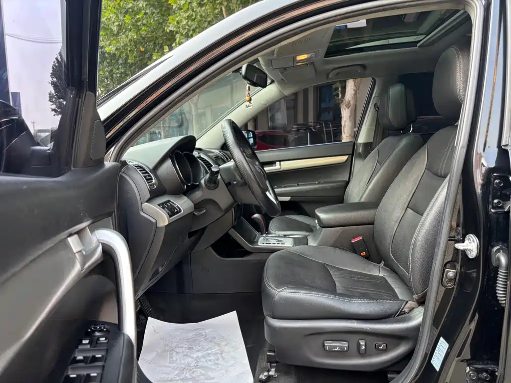 Kia Sorento — миниатюра 4