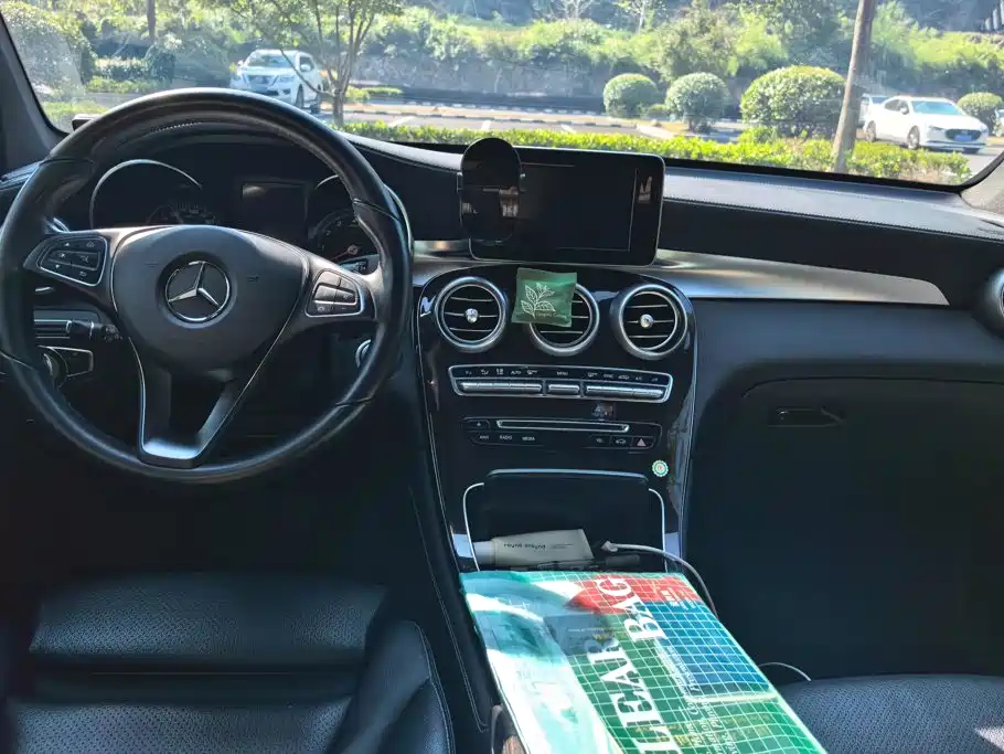 Mercedes-Benz GLC — миниатюра 16