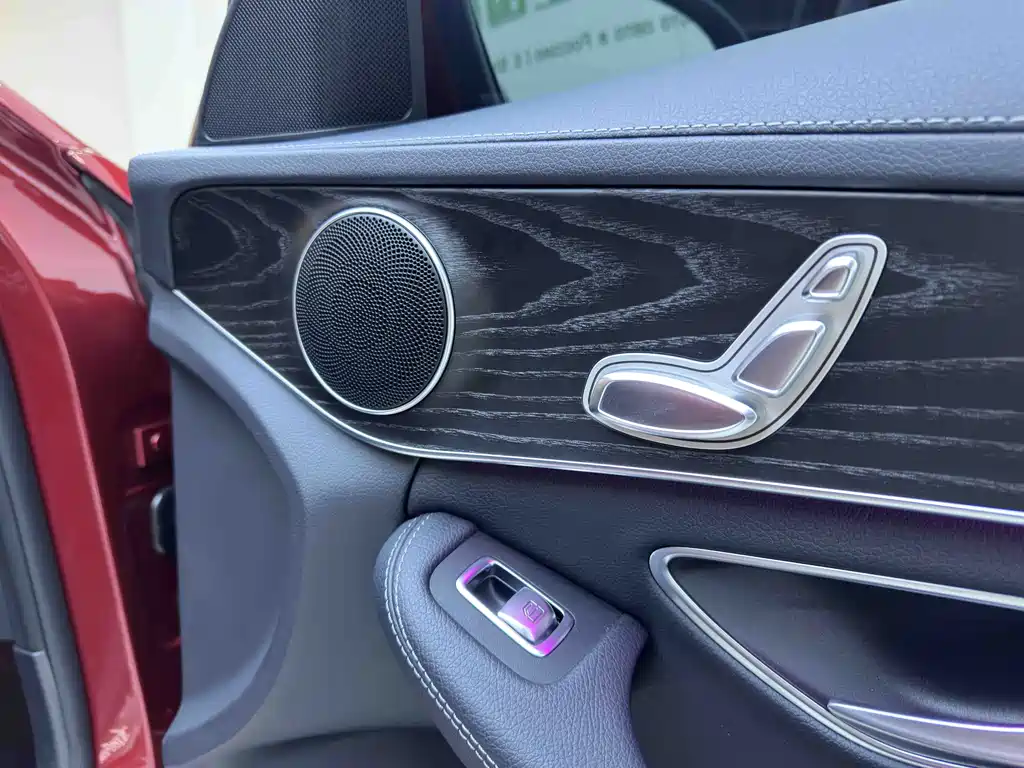 Mercedes-Benz C-Class — миниатюра 18
