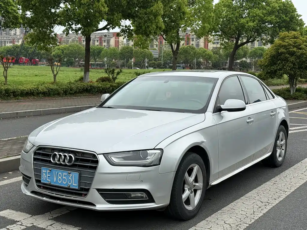 Audi A4L 2013
