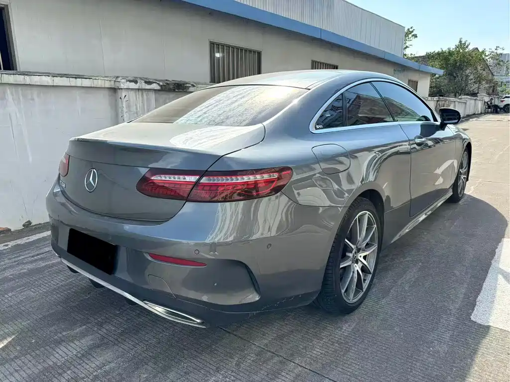Mercedes-Benz E-Class (Import) — миниатюра 8