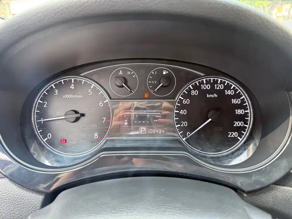 Nissan Tiida — миниатюра 10