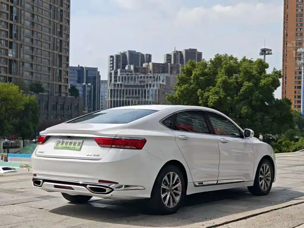 Geely Borui Hybrid — миниатюра 9