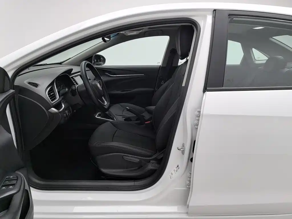 Buick Excelle — миниатюра 10