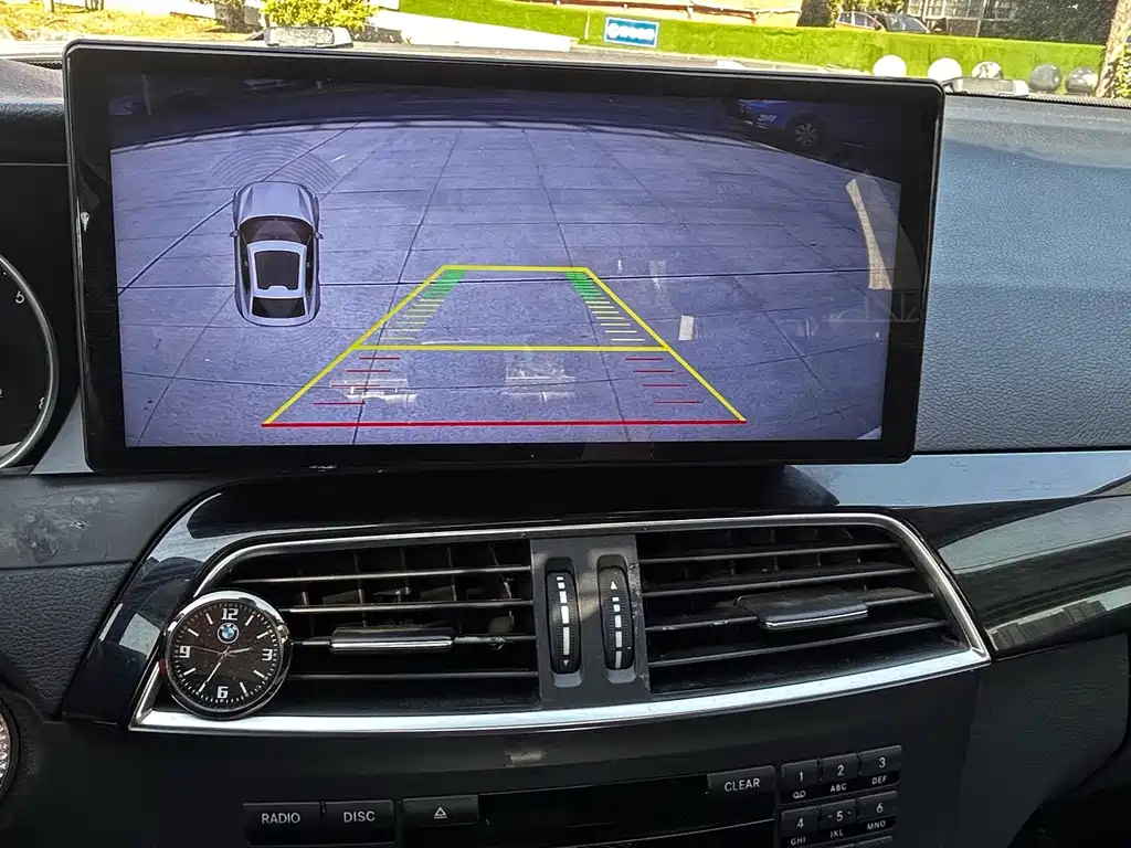 Mercedes-Benz C-Class — миниатюра 12