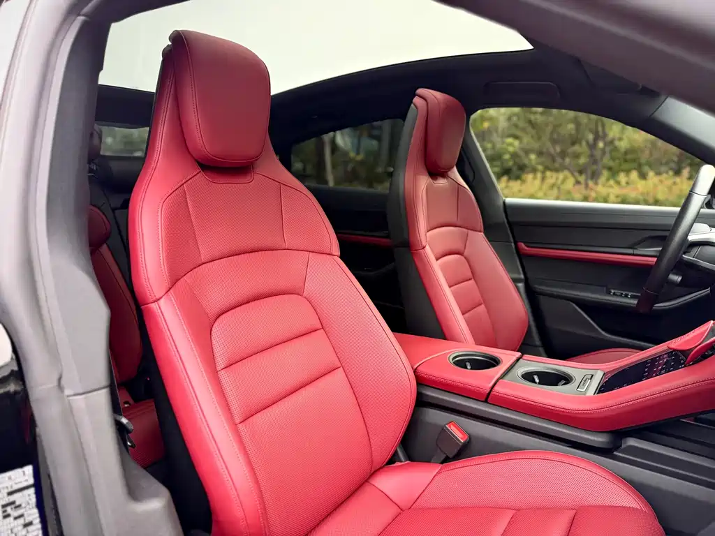 Porsche Taycan — миниатюра 20