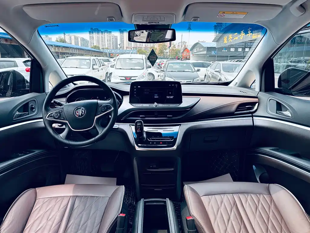 Buick GL8 — миниатюра 5