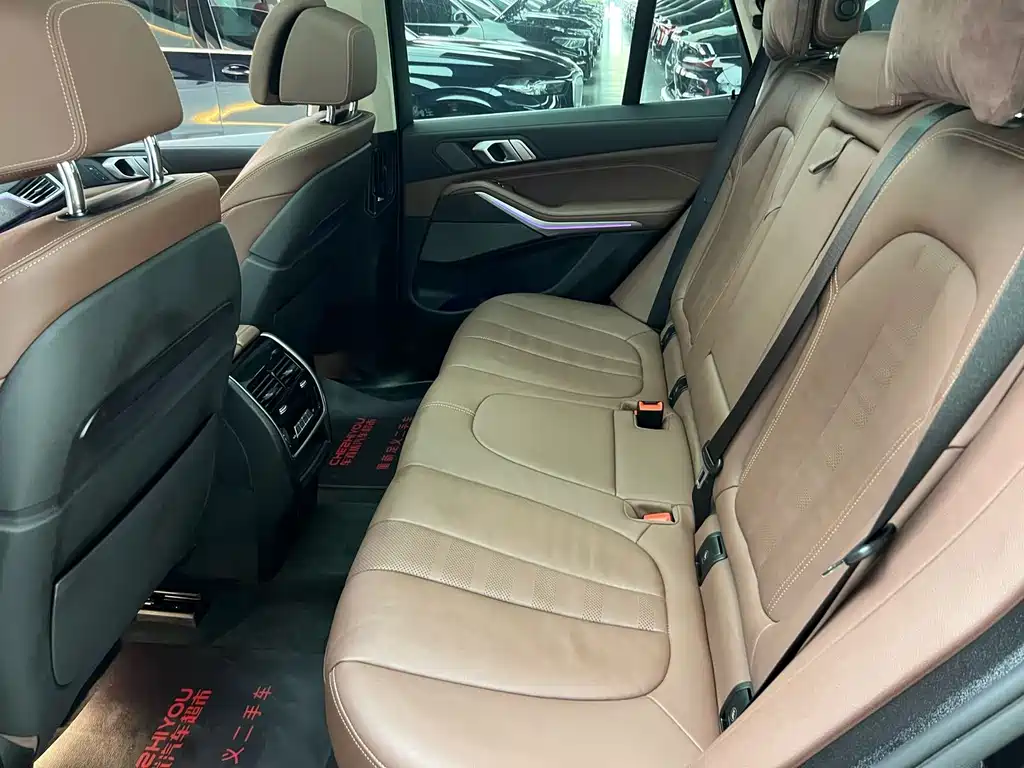 BMW X5 (Import) — миниатюра 10