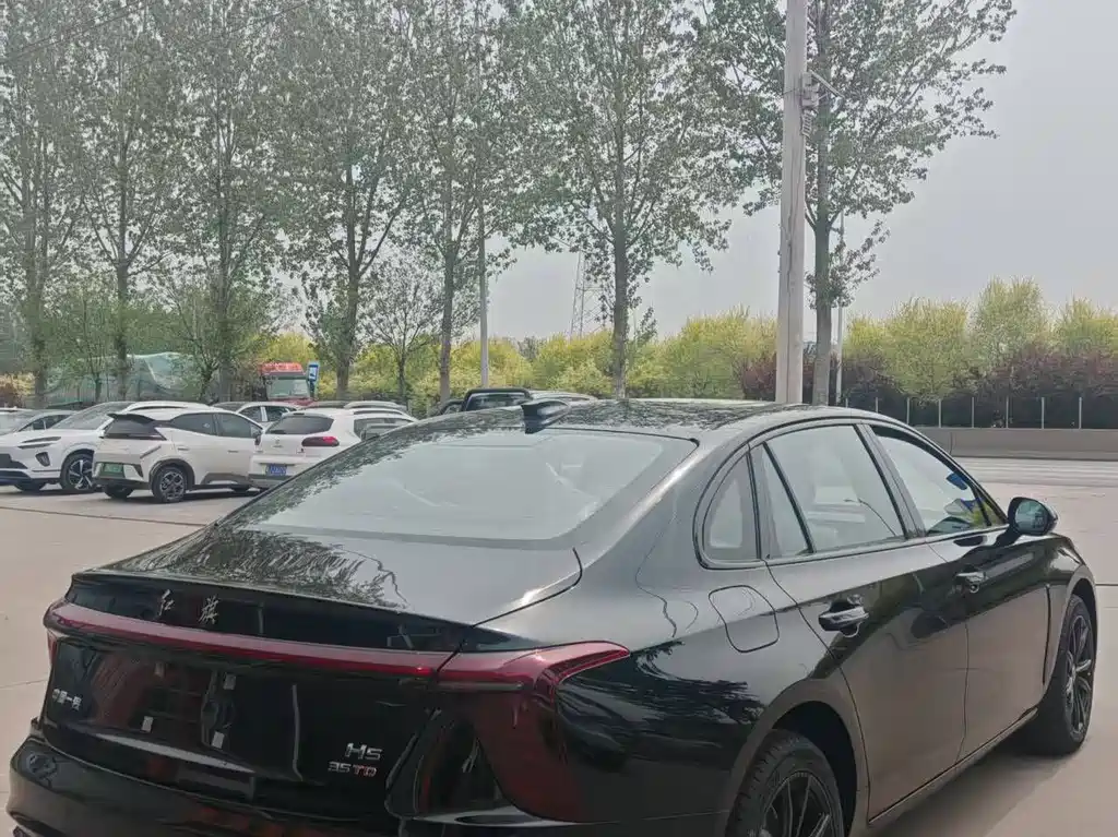 Hongqi H5 2025 1.5T DCT