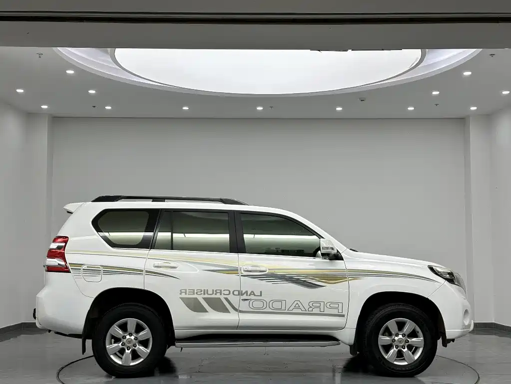 Toyota Land Cruiser Prado 2014 4.0L AT TX-L NAVI