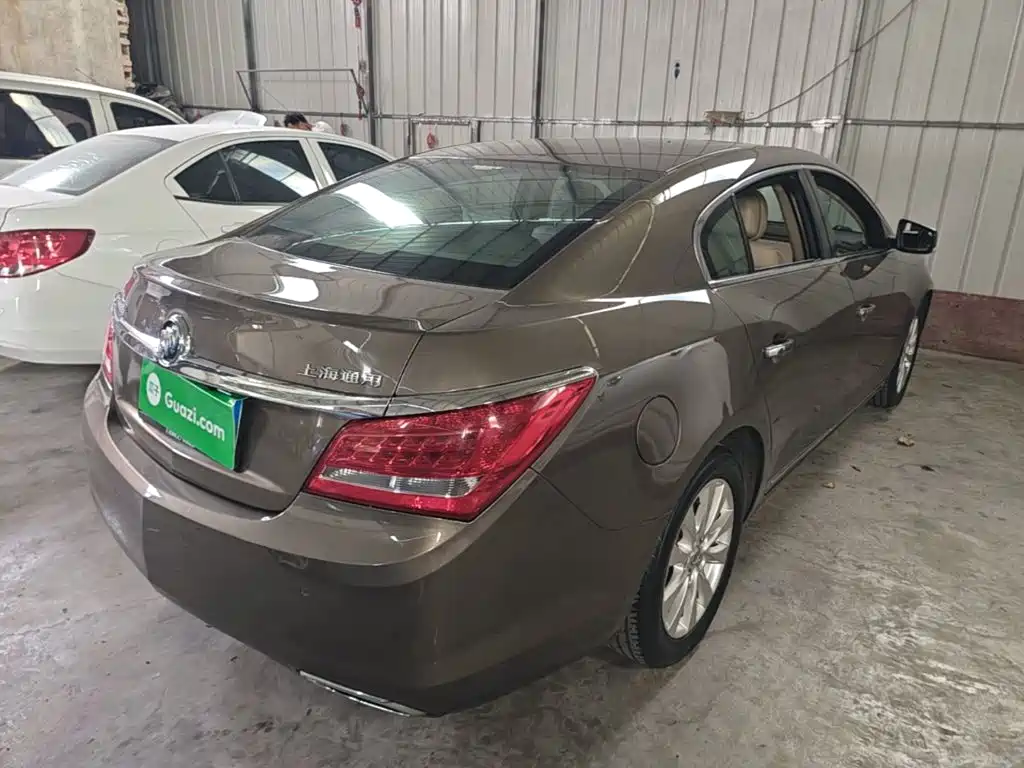 Buick LaCrosse — миниатюра 7