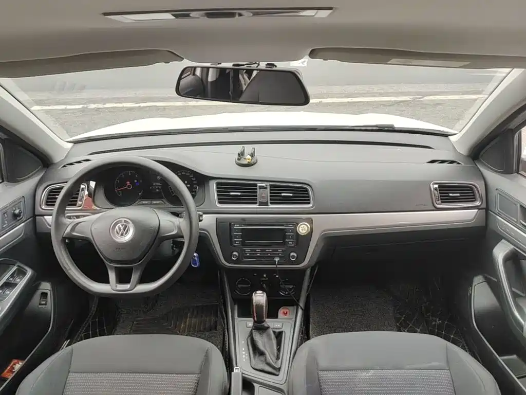 Volkswagen Lavida — миниатюра 10