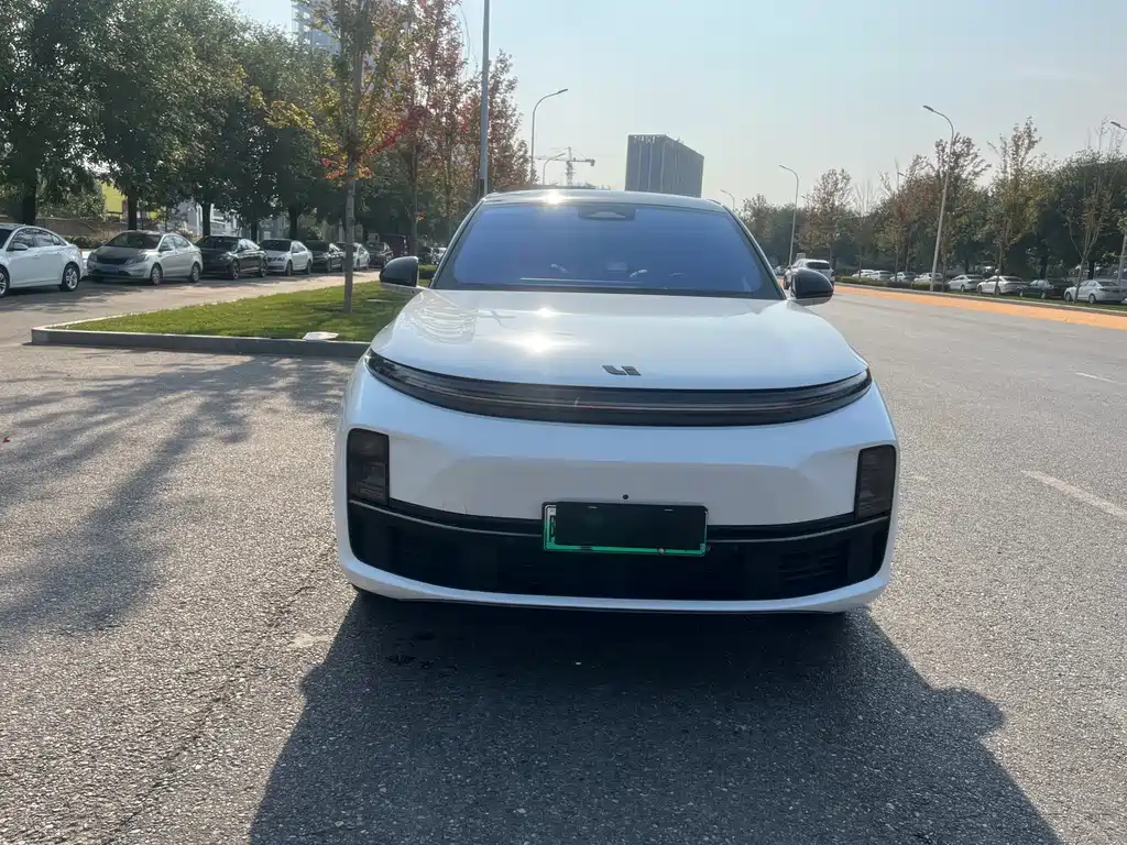 Li Auto Li L7 — миниатюра 2